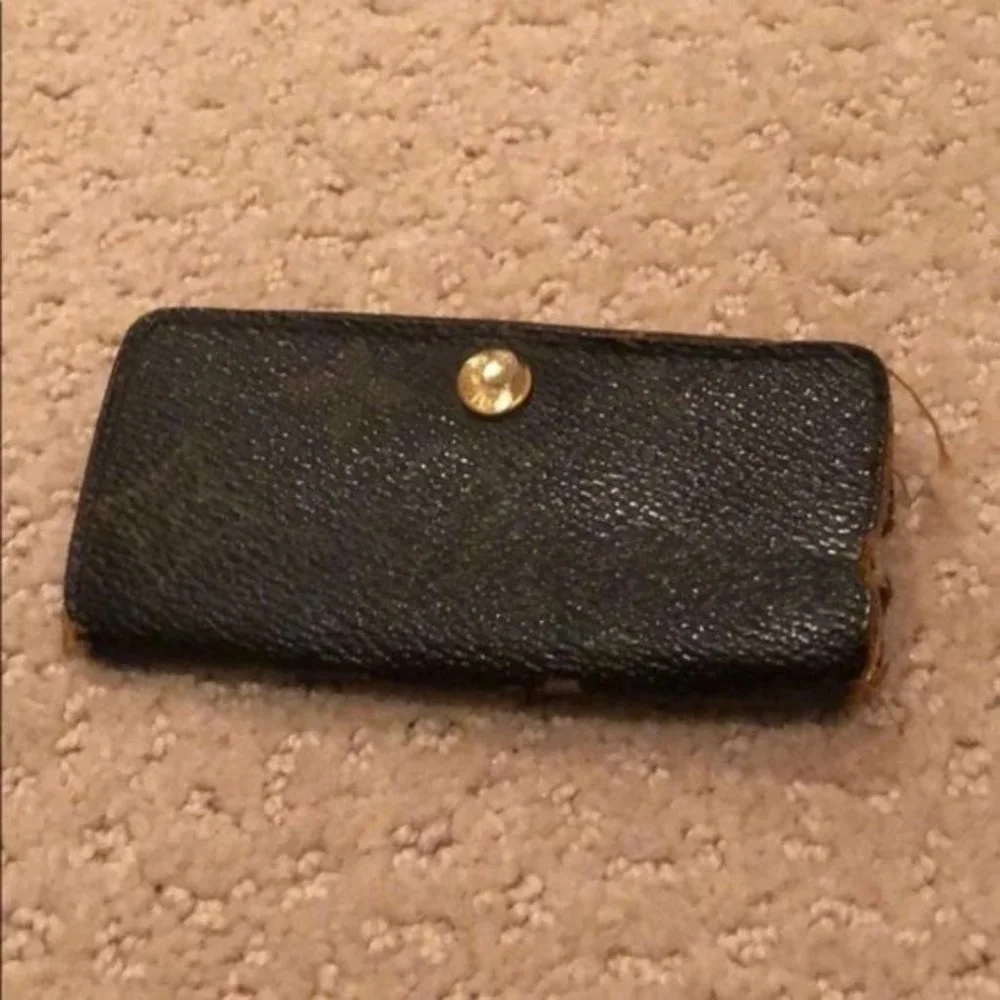Louis Vuitton Monogram Key Holder/Wallet #387💥PRICE DROP💥